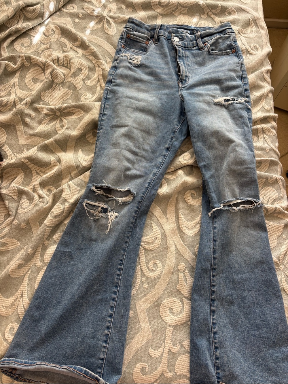 American Eagle Flared Curvy Super High Rise Jeans - Petite Length